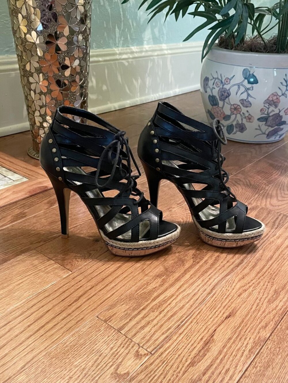 Gorgeous Bakers Black Nanci Lace up Heels size 6.5. New